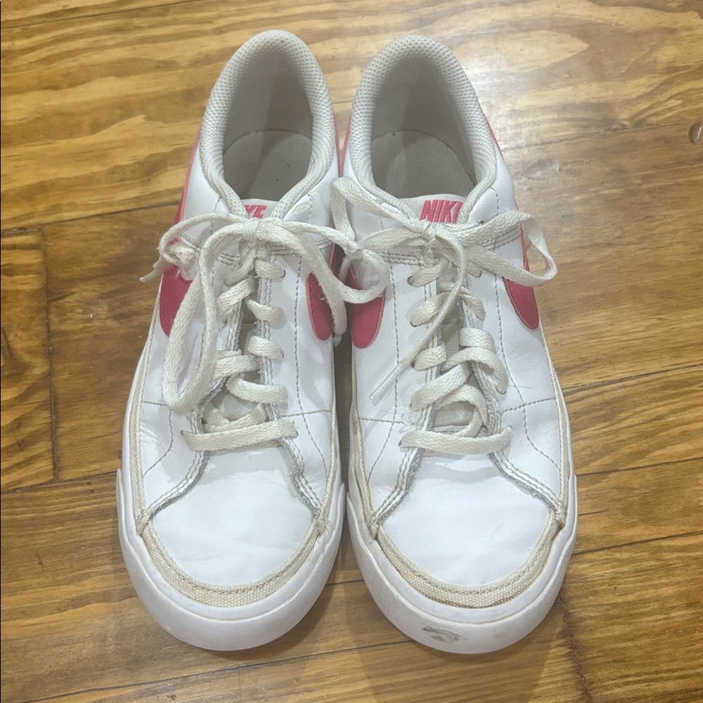 Nike Court Legacy Sneakers White & Laser Fuchsia Pink Swoosh Size 4Y - Picture 2 of 6